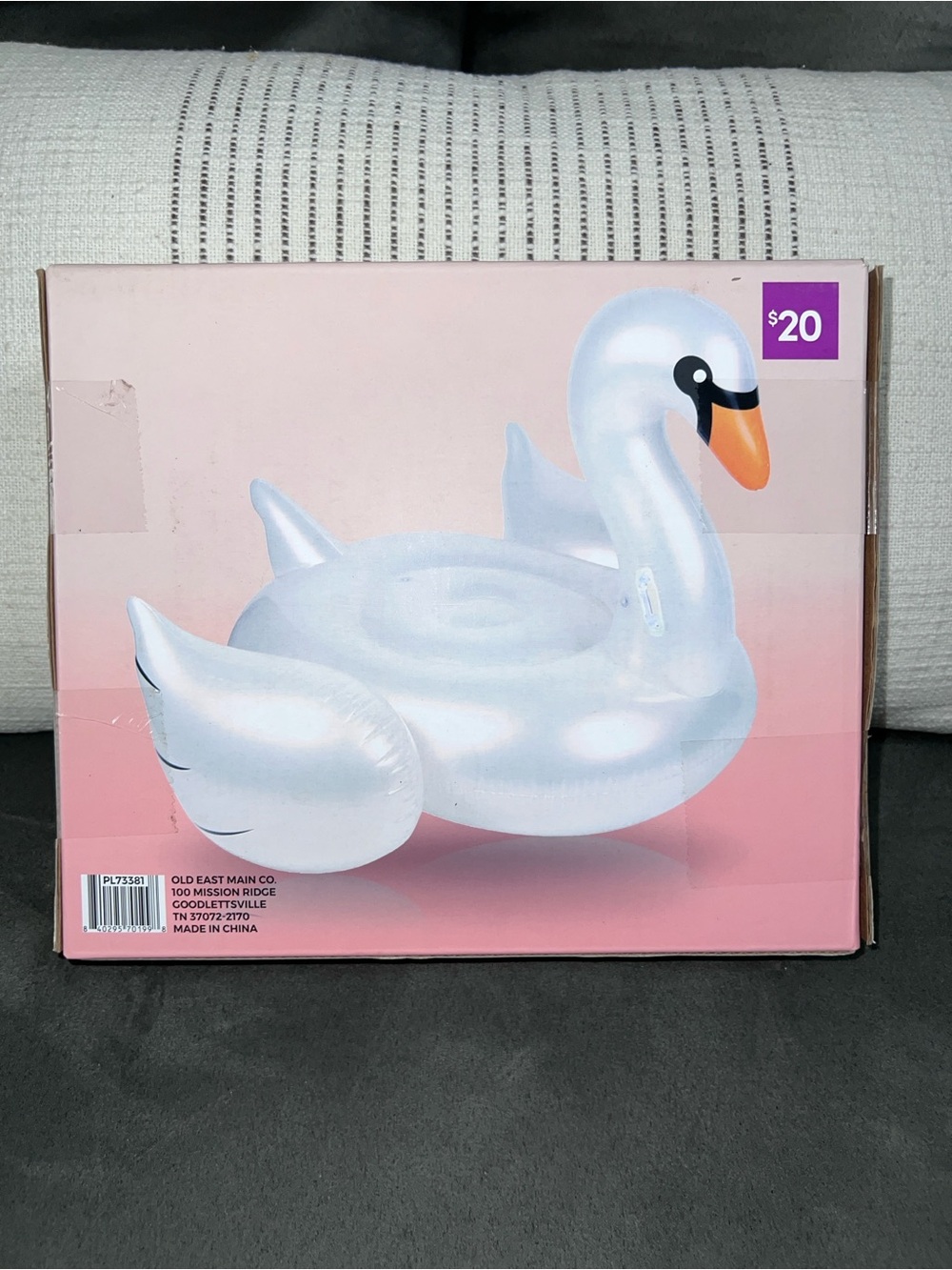 Swan Float Ride On - Picture 2 of 2